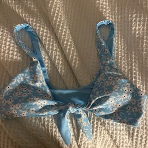 Blue floral bikini set size 4